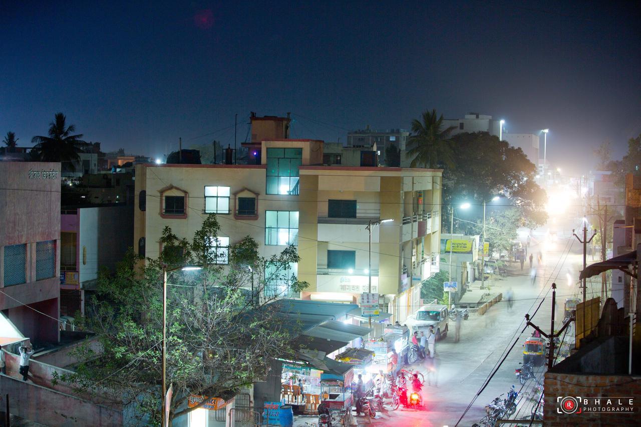 Hotel Bhagwat Palace Lātūr Kültér fotó